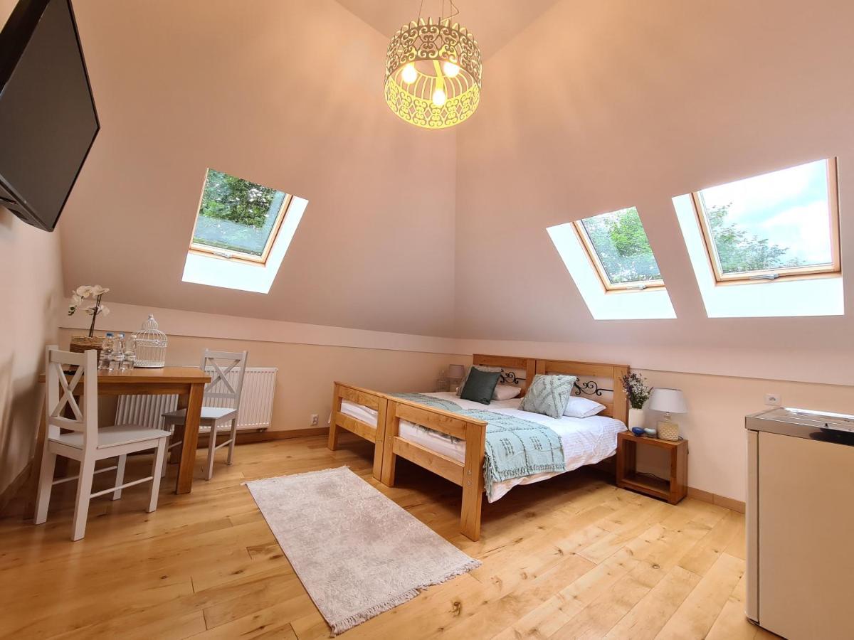 Gosciniec Ilzanka Bed and Breakfast Buitenkant foto